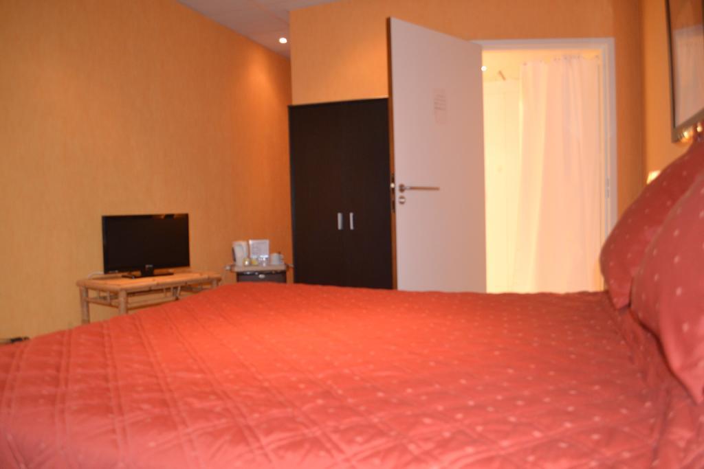 Hotel De France Libourne Szoba fotó